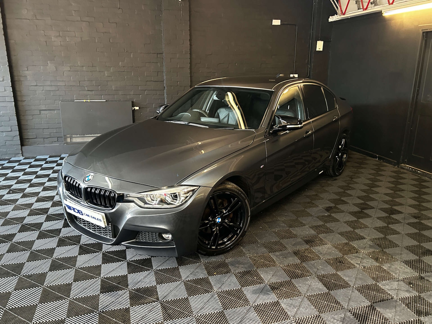 Used BMW 3 Series 2017 for sale - 76422553: Photo 2