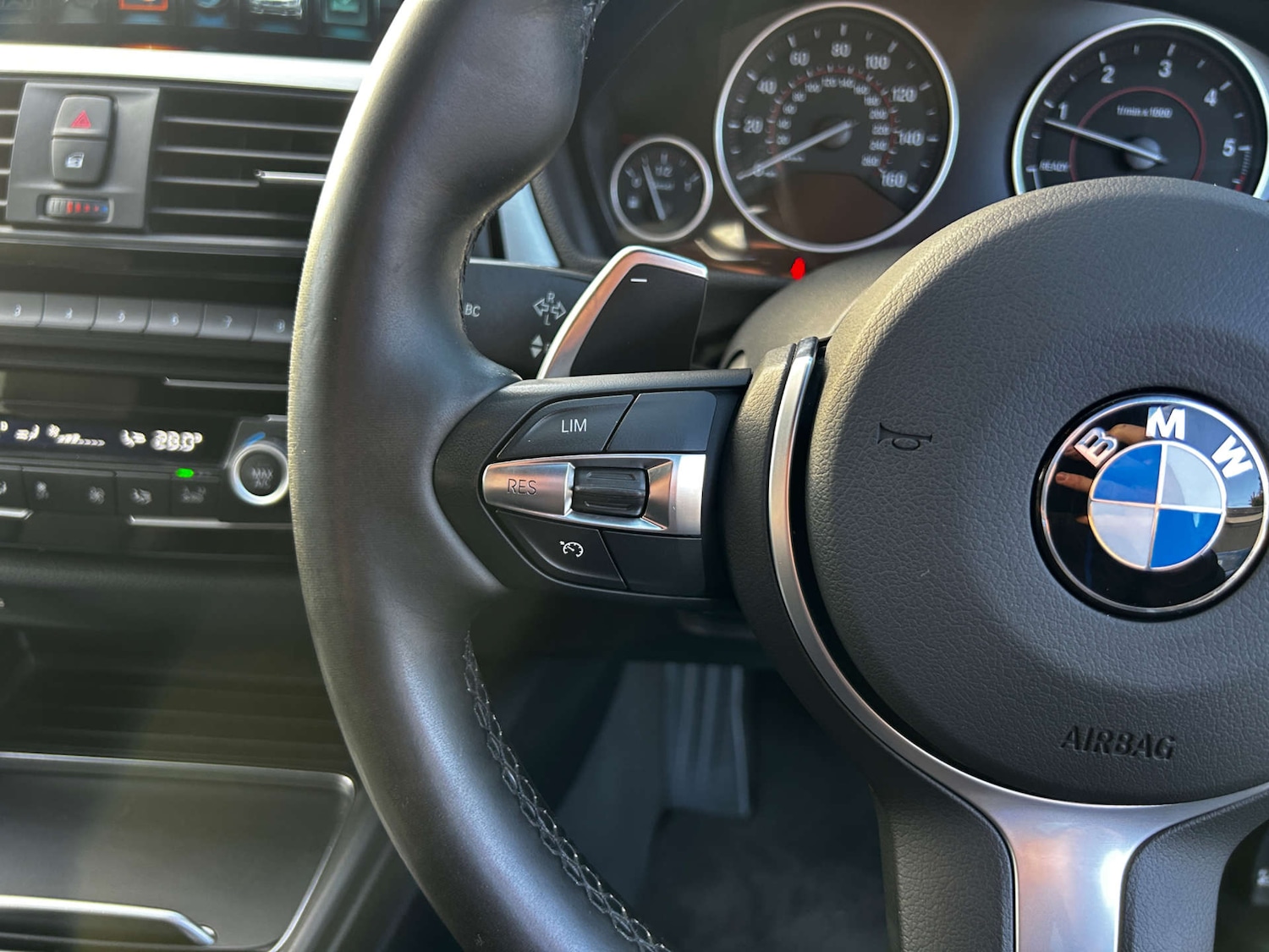 Used BMW 3 Series 2017 for sale - 76422553: Photo 34