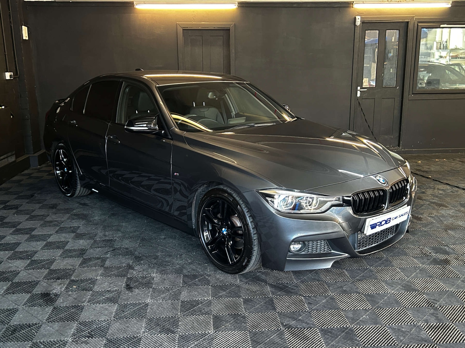 Used BMW 3 Series 2017 for sale - 76422553: Photo 8