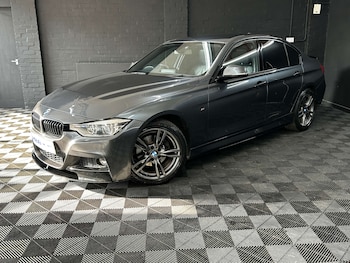 Used BMW 3 Series 2016 for sale - 77762371: Photo