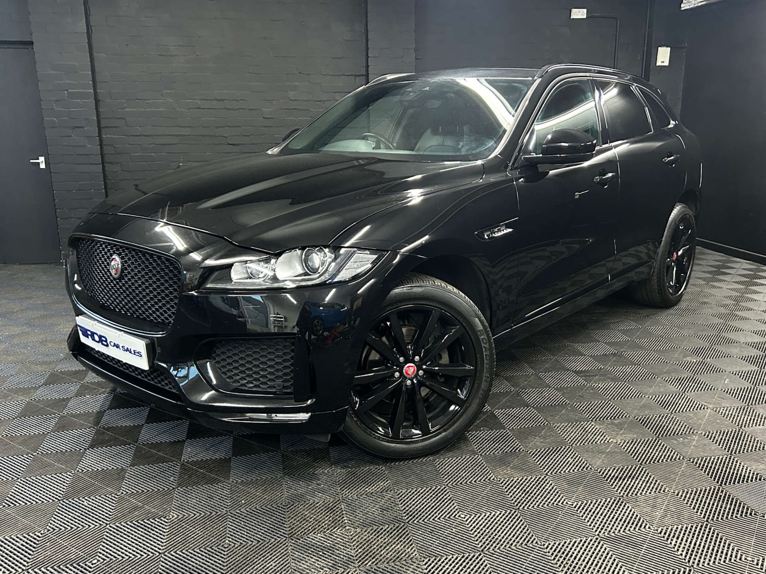 Used Jaguar F-Pace 2020 for sale - 76861633: Photo 1