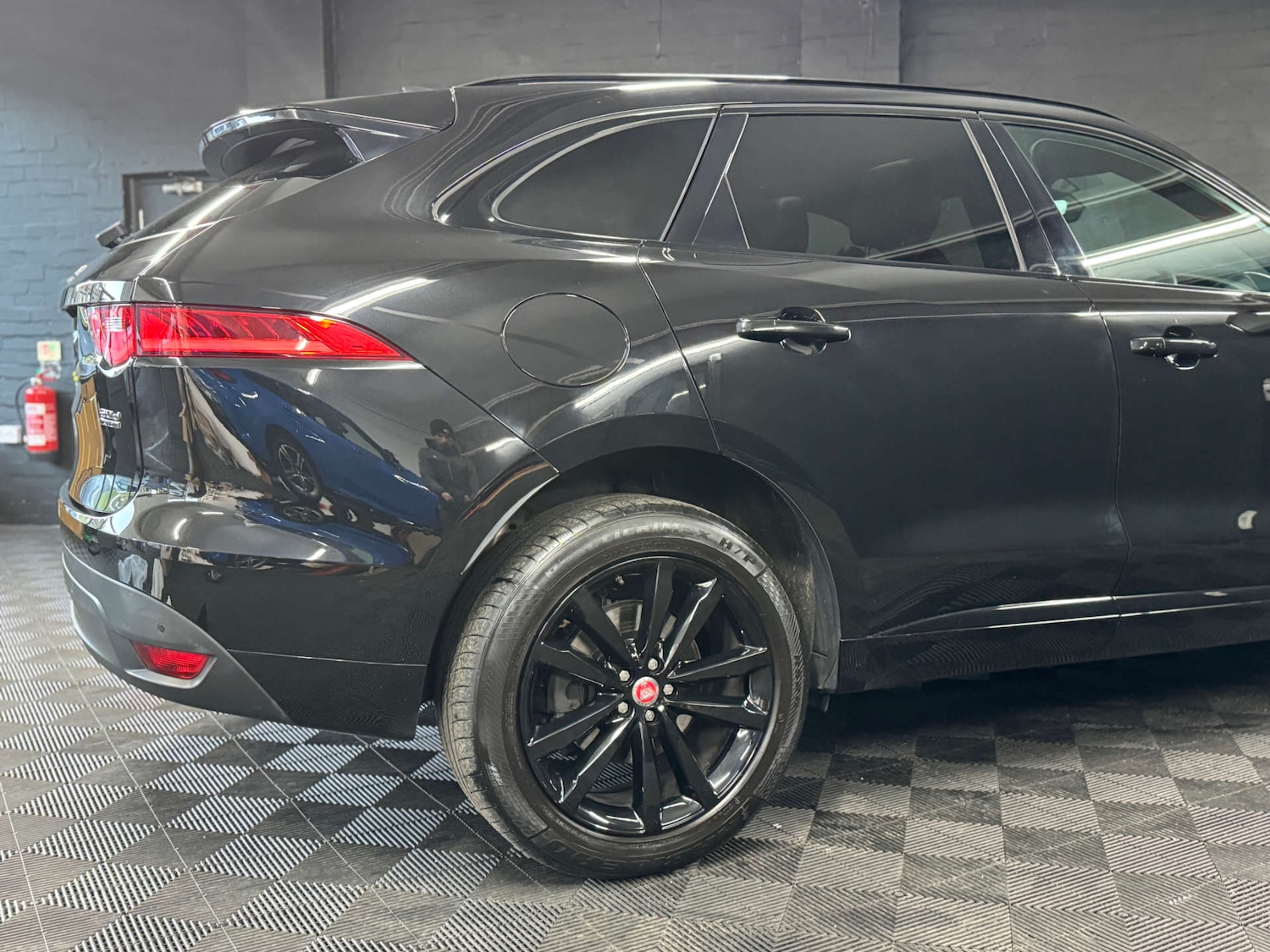 Used Jaguar F-Pace 2020 for sale - 76861633: Photo 23