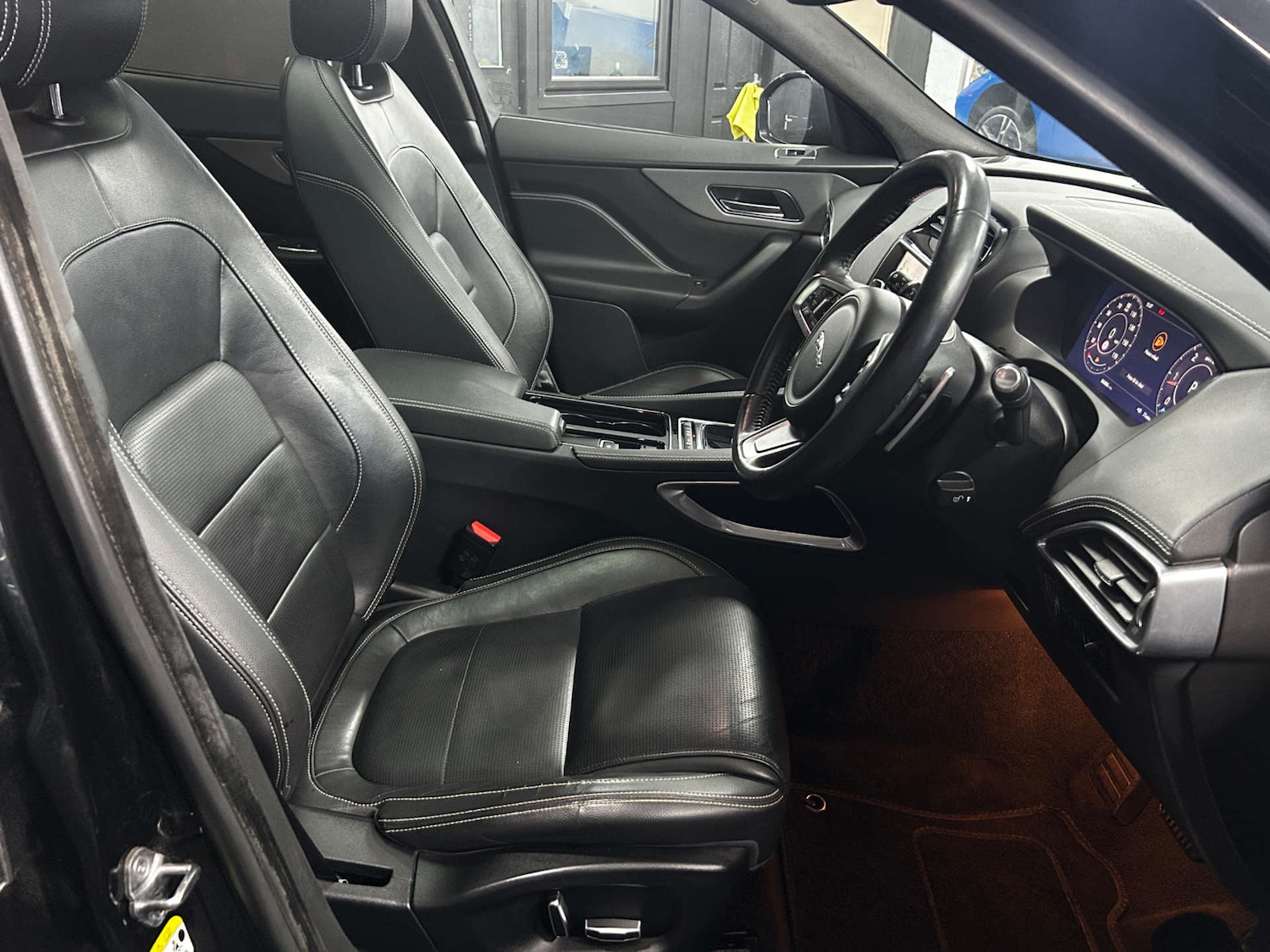 Used Jaguar F-Pace 2020 for sale - 76861633: Photo 33