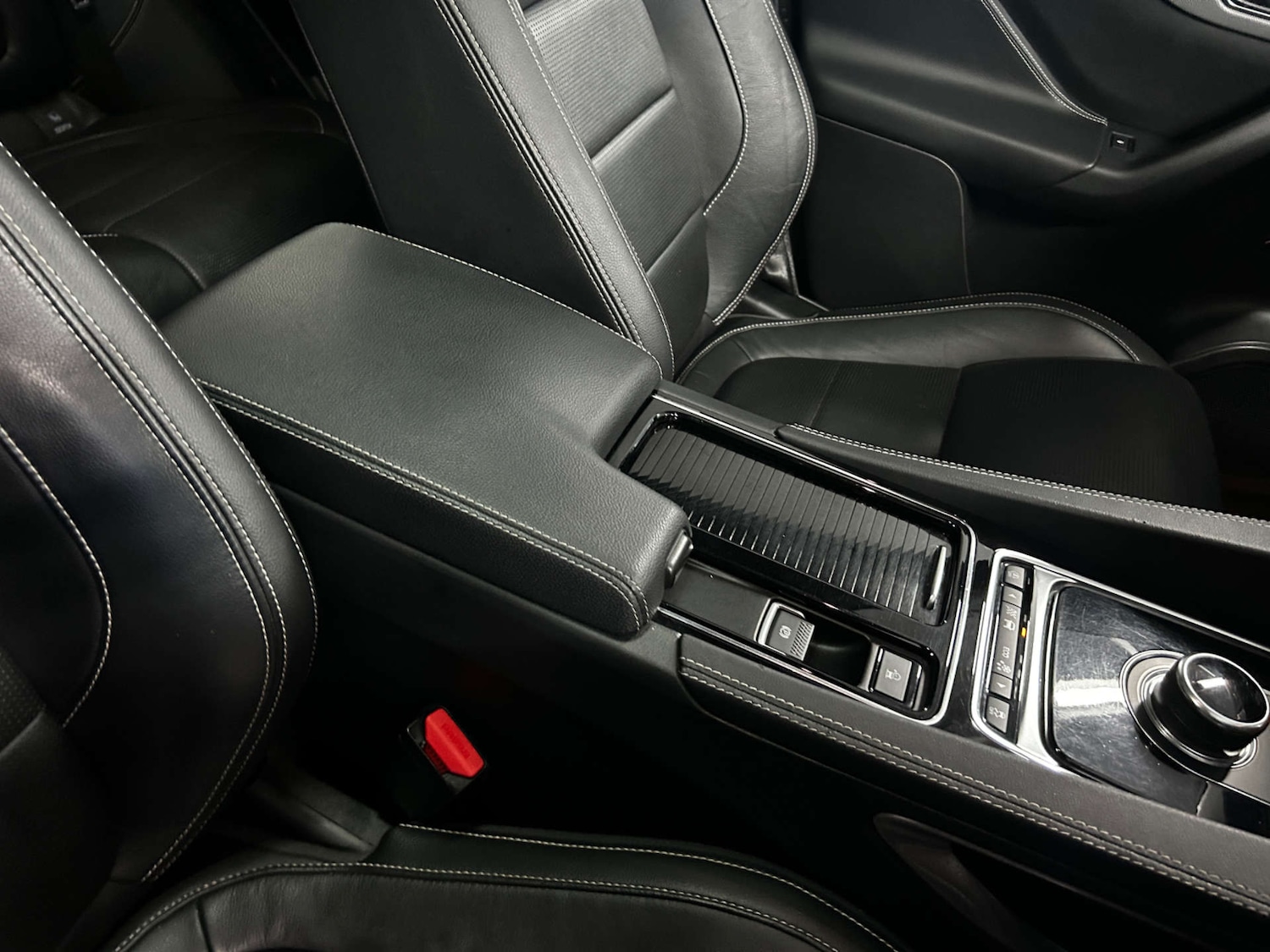 Used Jaguar F-Pace 2020 for sale - 76861633: Photo 50