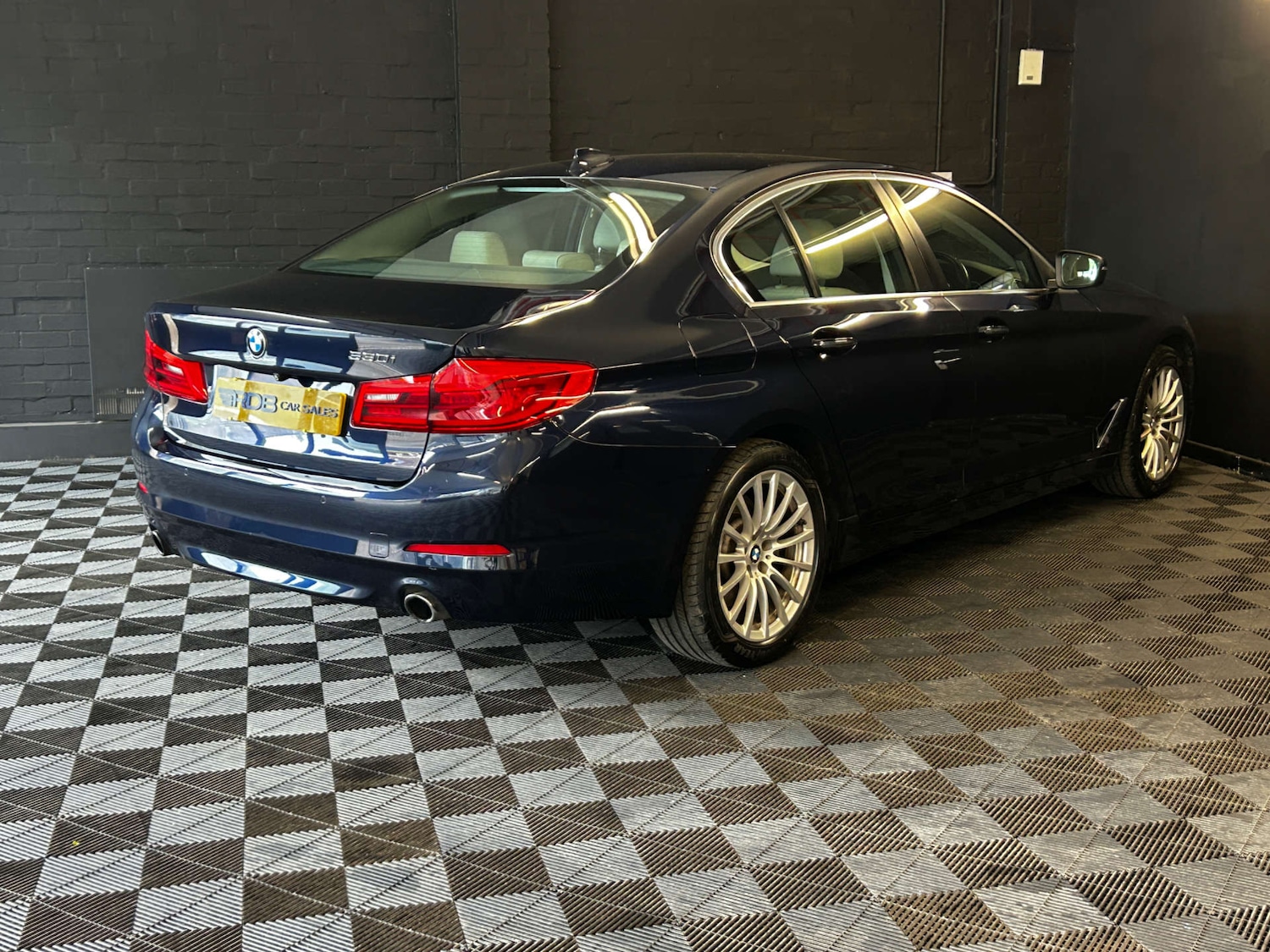 Used BMW 5 Series 2017 for sale - 76604270: Photo 18