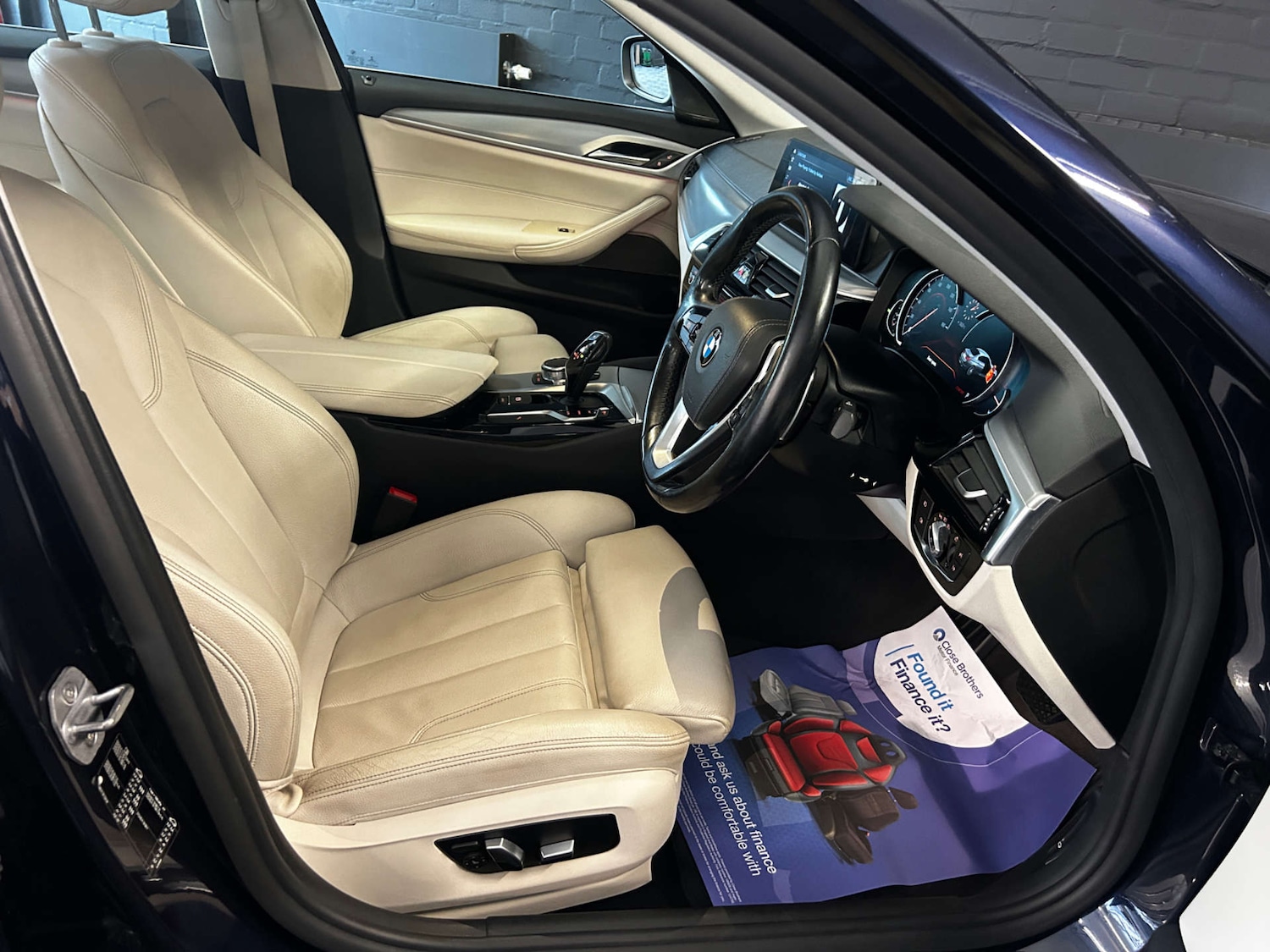 Used BMW 5 Series 2017 for sale - 76604270: Photo 28