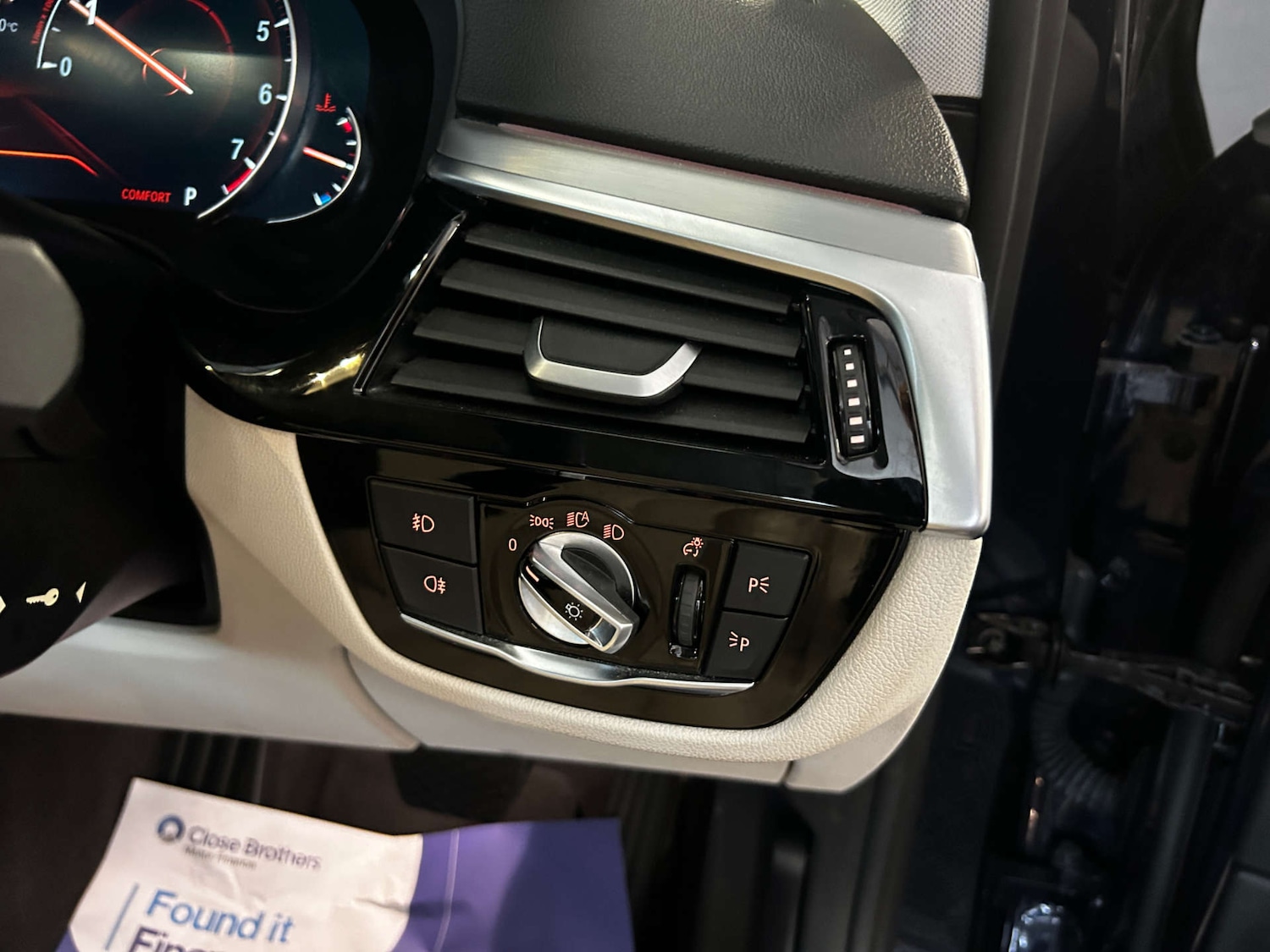 Used BMW 5 Series 2017 for sale - 76604270: Photo 37