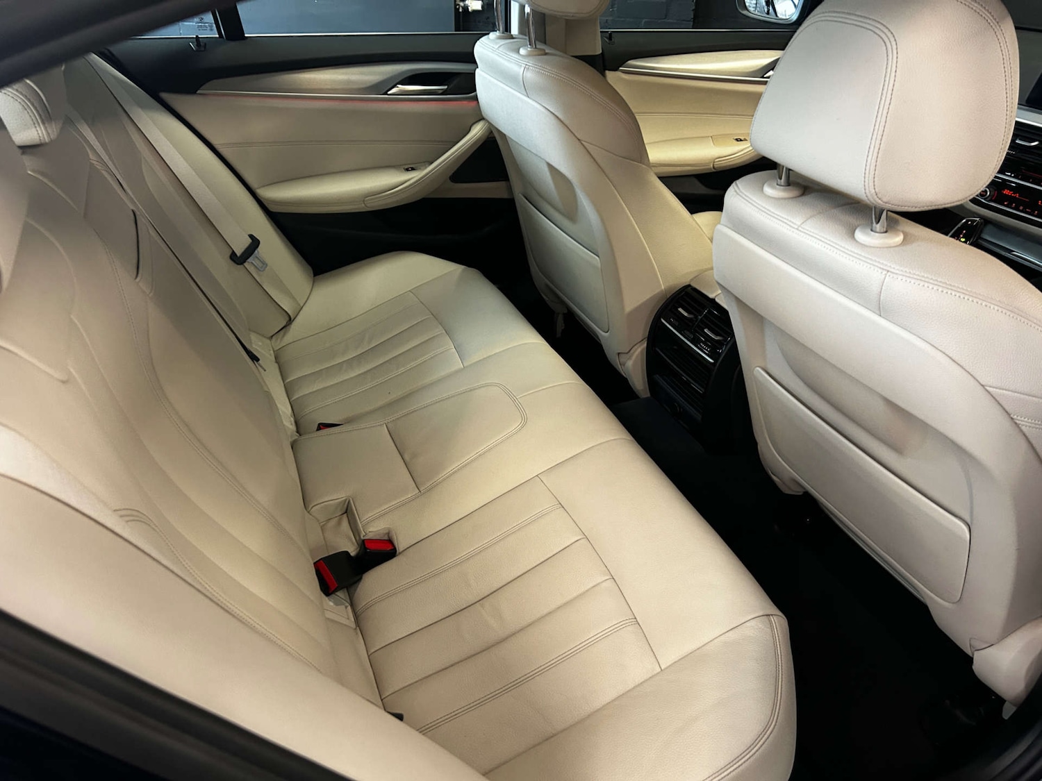 Used BMW 5 Series 2017 for sale - 76604270: Photo 54