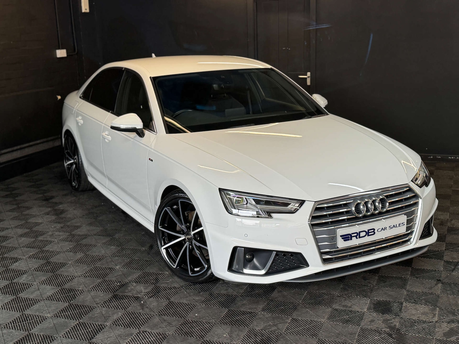 Used Audi A4 2019 for sale - 76114480: Photo 11