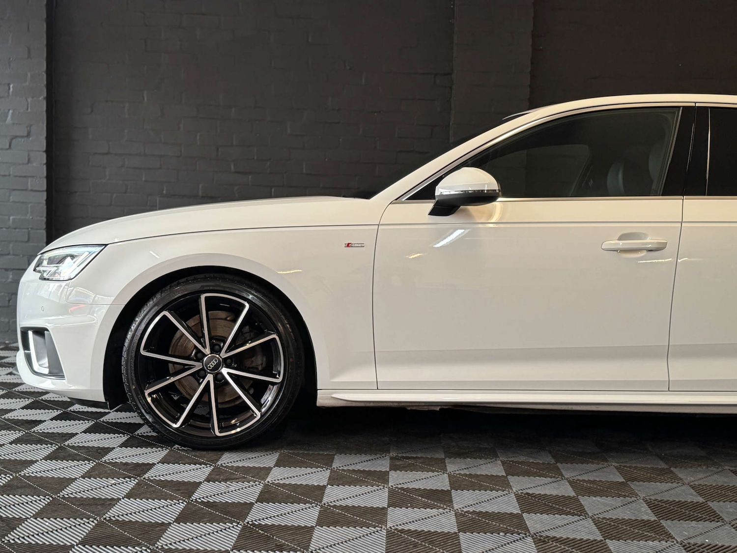Used Audi A4 2019 for sale - 76114480: Photo 13