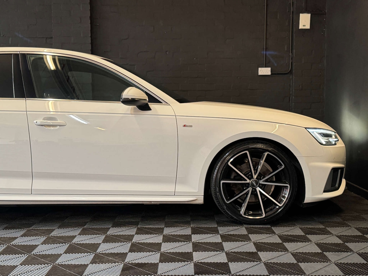 Used Audi A4 2019 for sale - 76114480: Photo 16