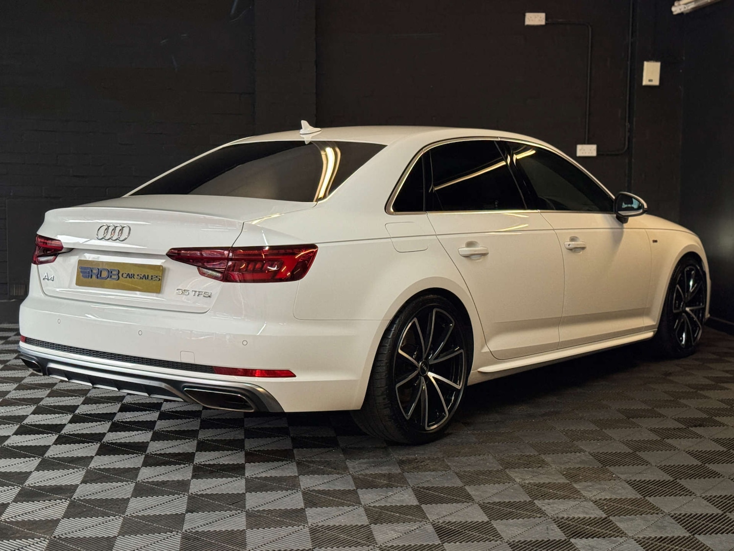 Used Audi A4 2019 for sale - 76114480: Photo 19