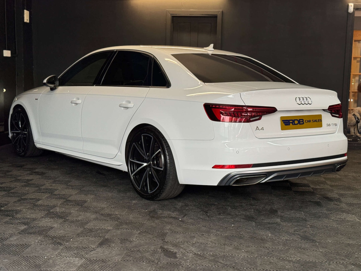 Used Audi A4 2019 for sale - 76114480: Photo 27