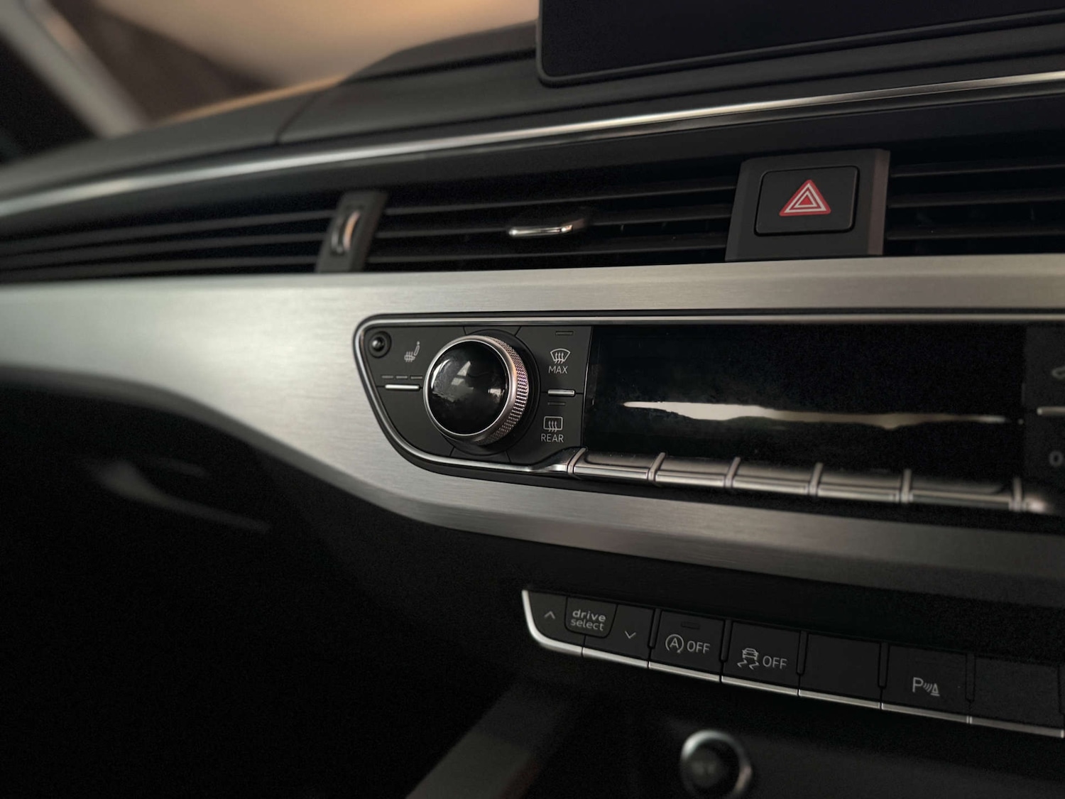 Used Audi A4 2019 for sale - 76114480: Photo 43