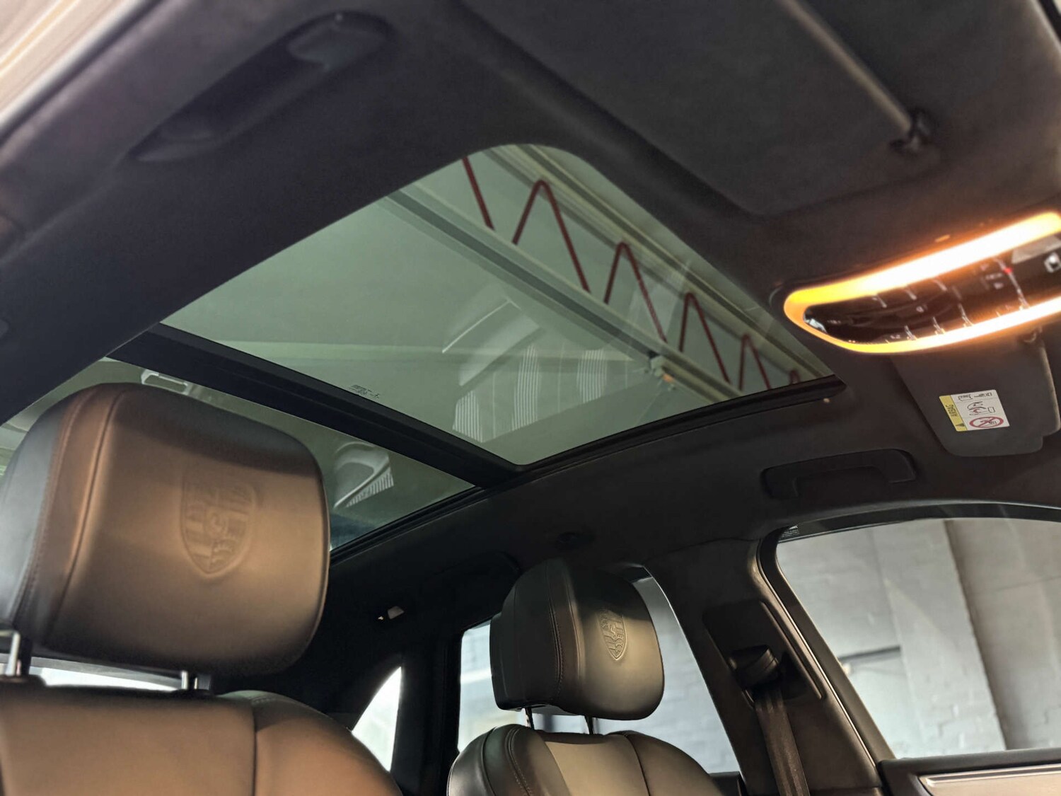 Used Porsche Macan 2017 for sale - 76404394: Photo 48