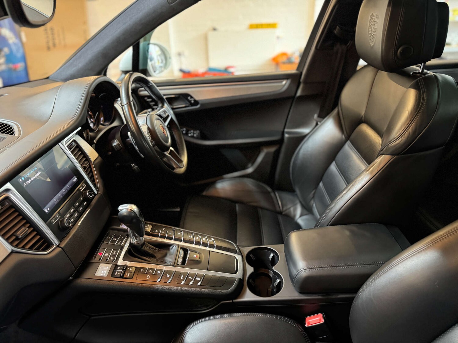 Used Porsche Macan 2017 for sale - 76404394: Photo 56