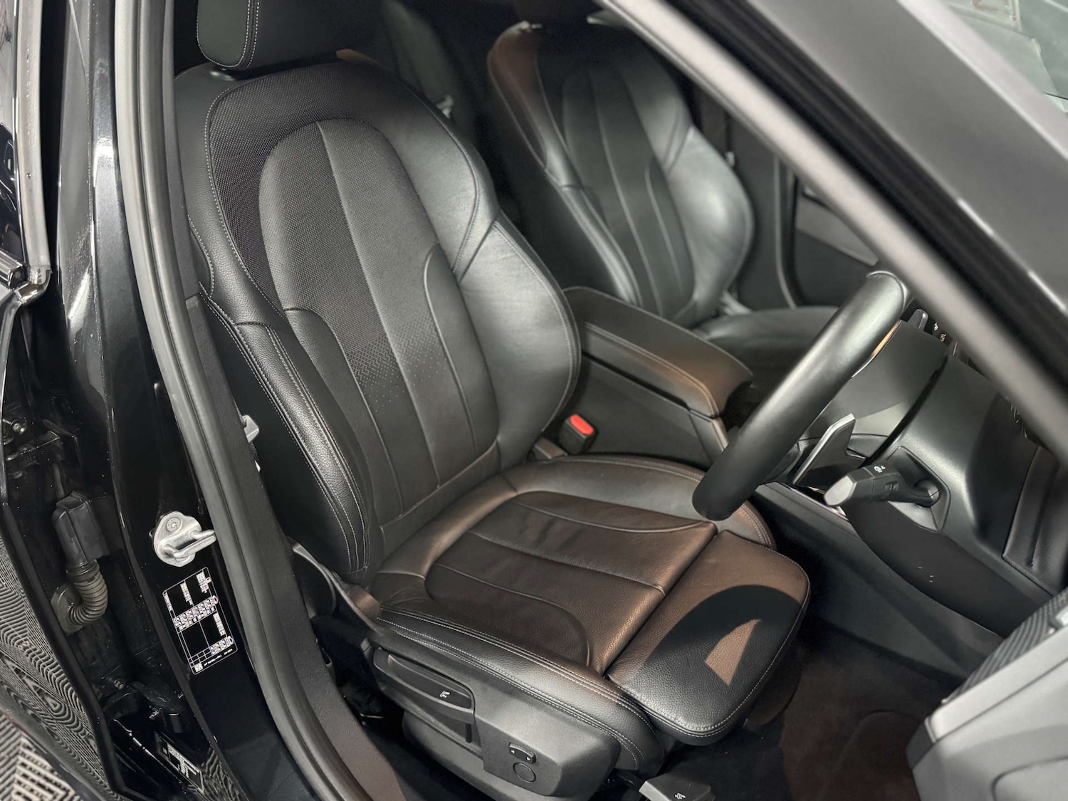 Used BMW 1 Series 2020 for sale - 77125156: Photo 29