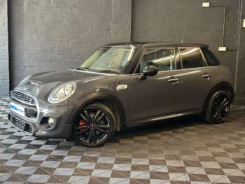 Used MINI Hatch 2018 for sale - 74918840: Photo