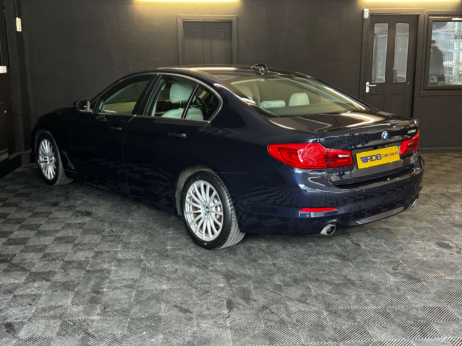 Used BMW 5 Series 2017 for sale - 76402682: Photo 24