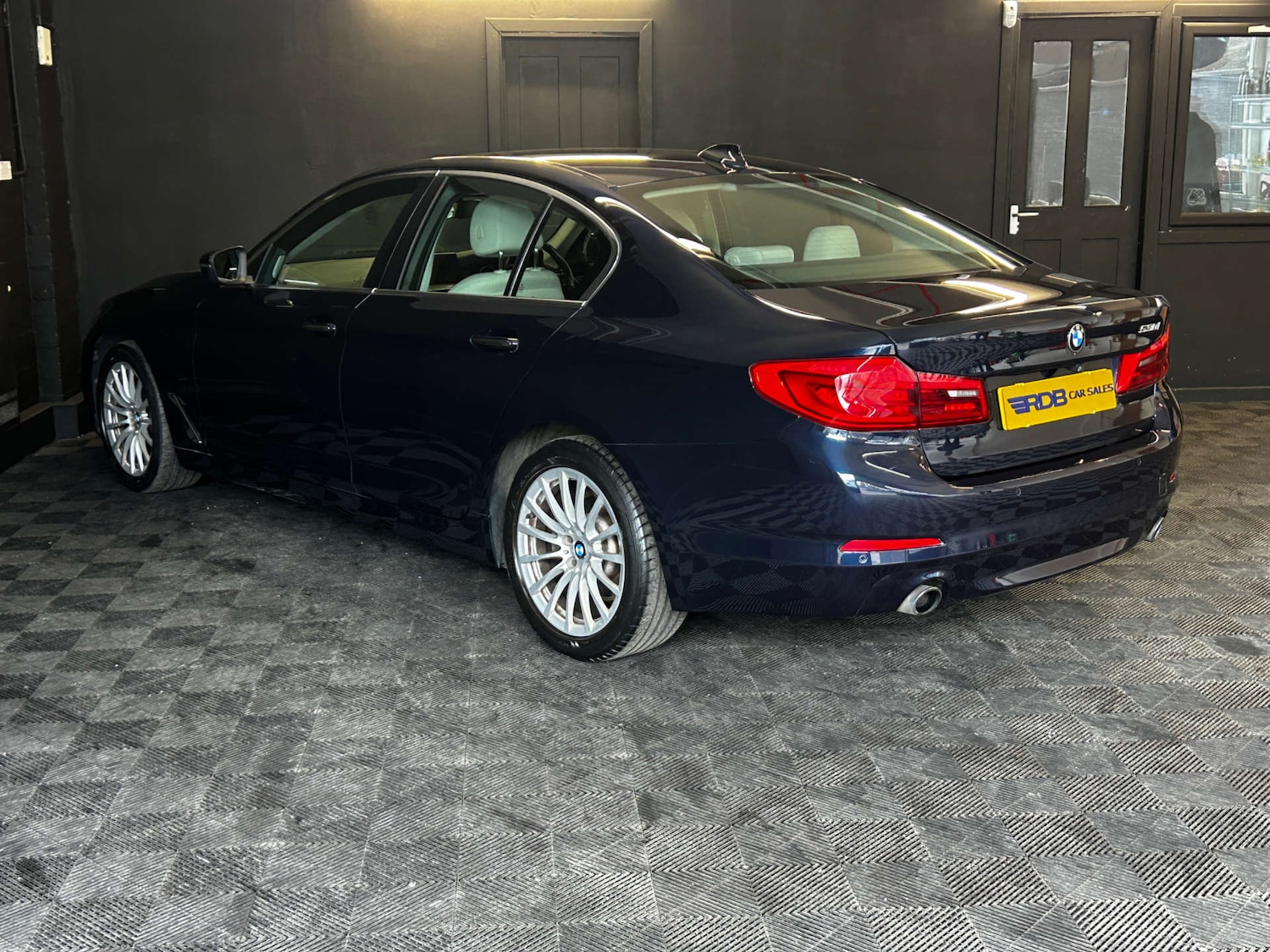 Used BMW 5 Series 2017 for sale - 76402682: Photo 25