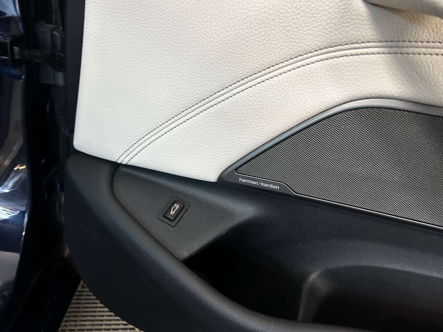 Used BMW 5 Series 2017 for sale - 76402682: Photo 35