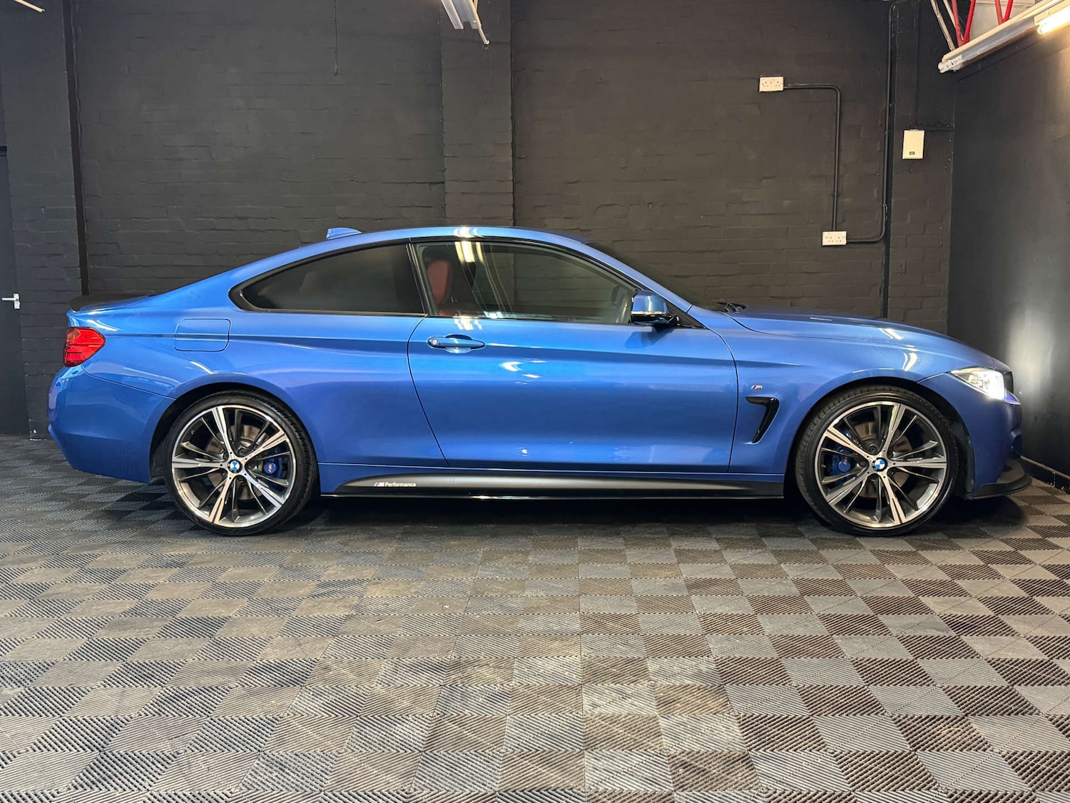 Used BMW 4 Series 2017 for sale - 76285155: Photo 17