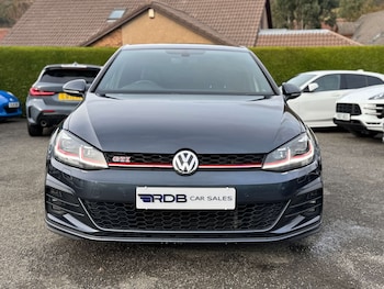 Used Volkswagen Golf 2018 for sale - 76384162: Photo