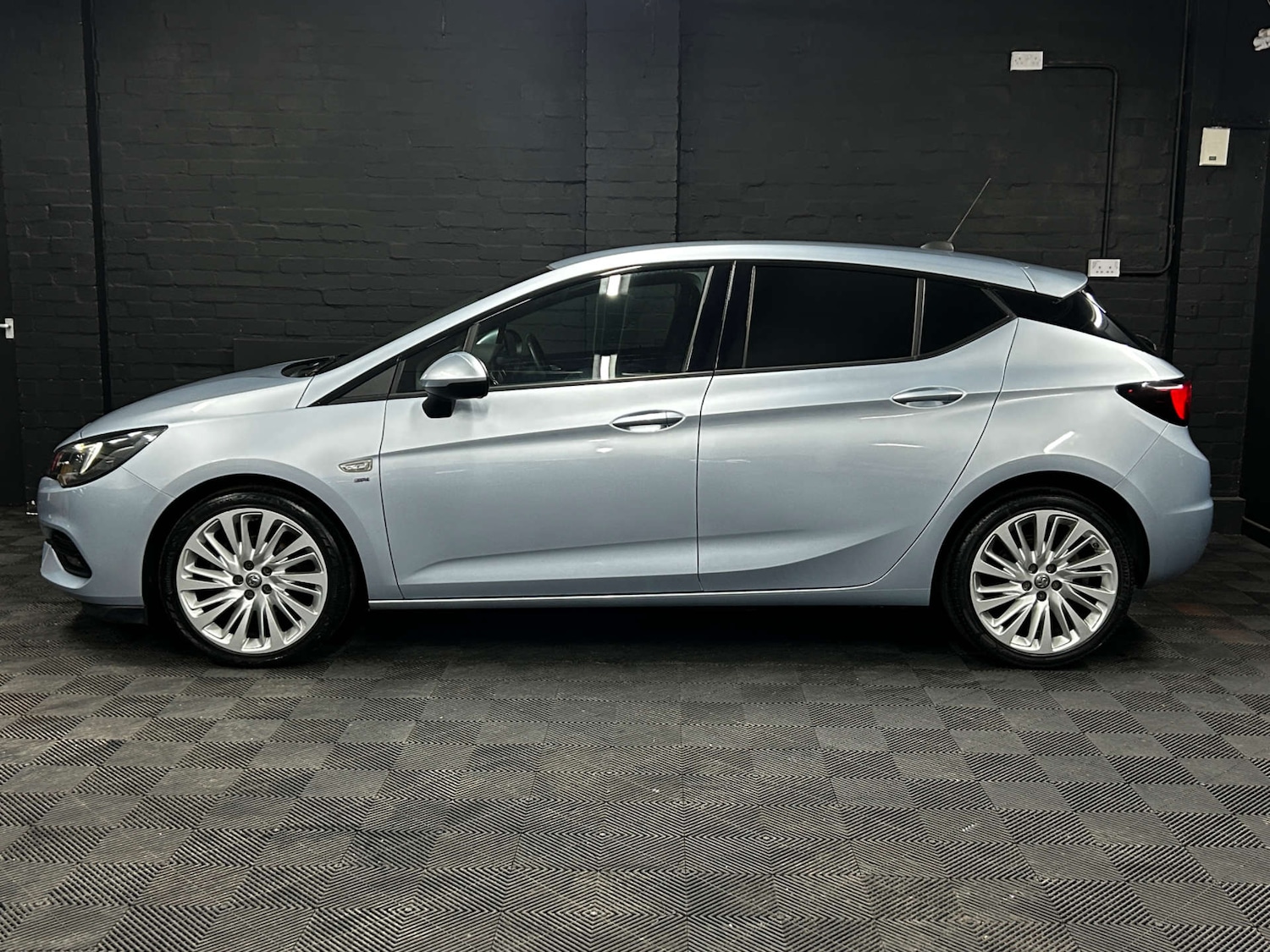 Used Vauxhall Astra 2019 for sale - 76600538: Photo 12