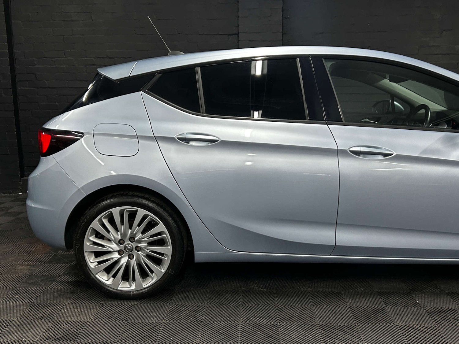 Used Vauxhall Astra 2019 for sale - 76600538: Photo 16