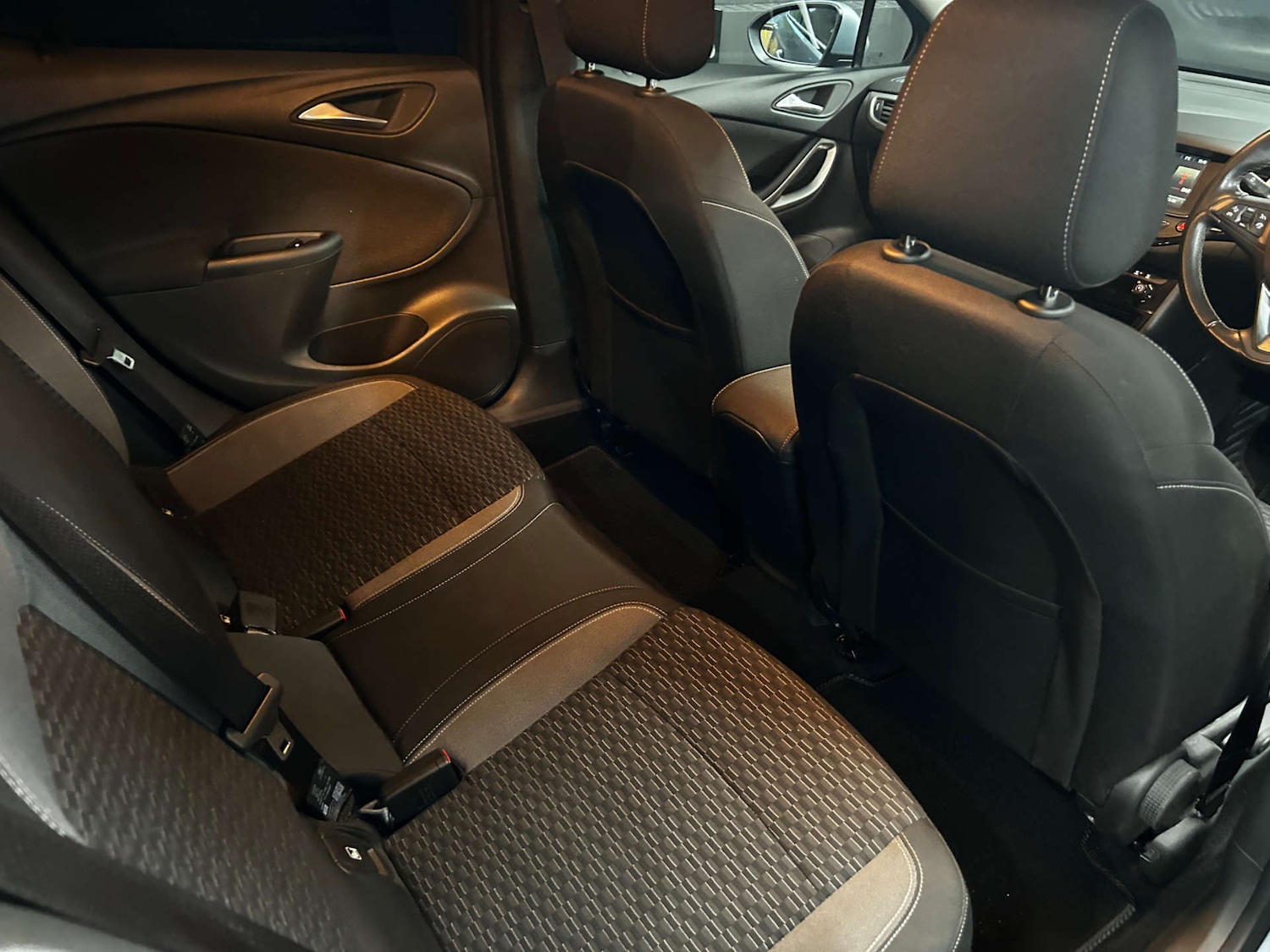 Used Vauxhall Astra 2019 for sale - 76600538: Photo 38