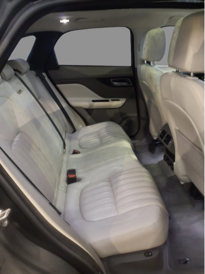 Used Jaguar F-Pace 2018 for sale - 77201259: Photo 6