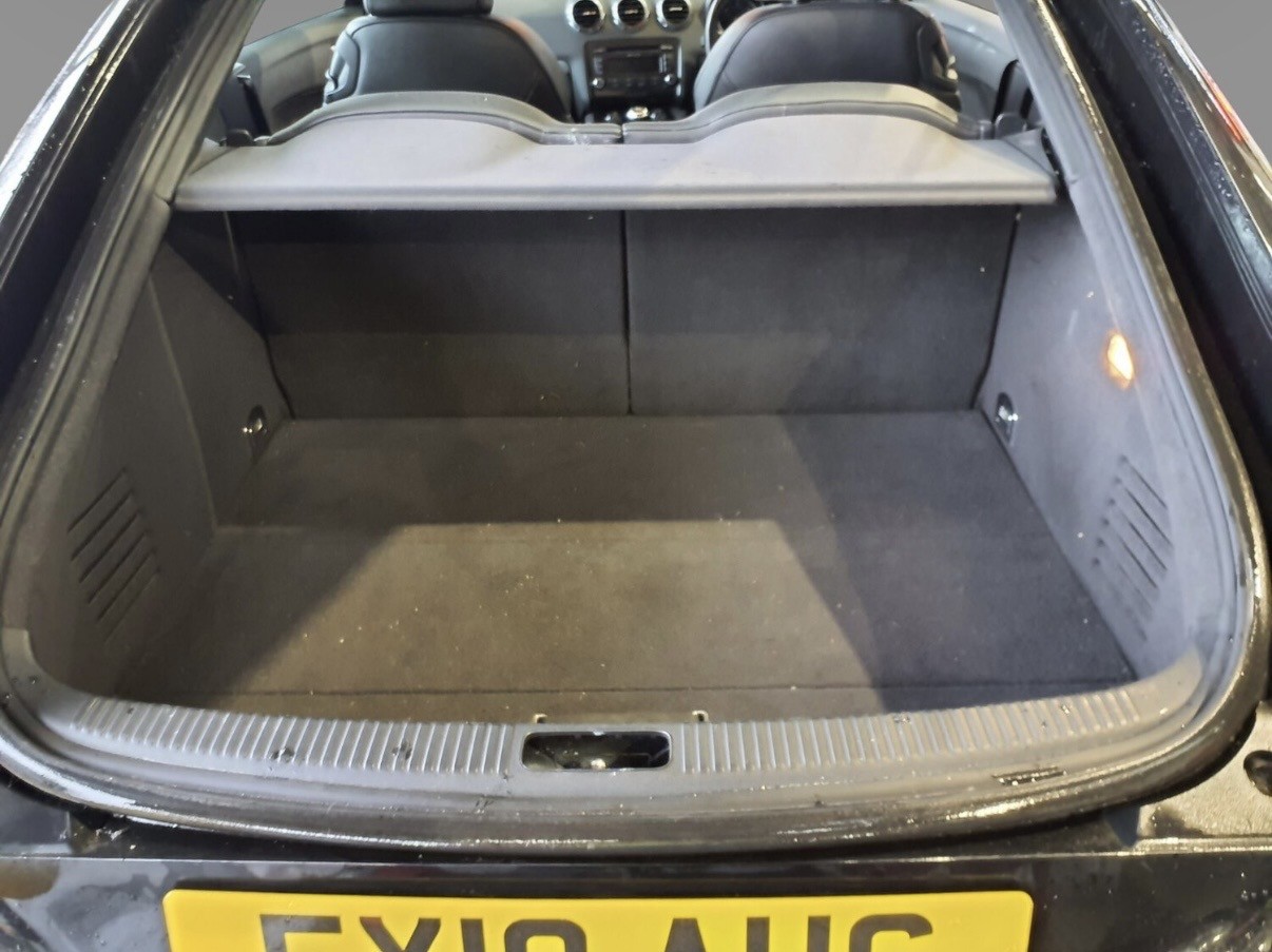 Used Audi TT 2010 for sale - 77438489: Photo 9