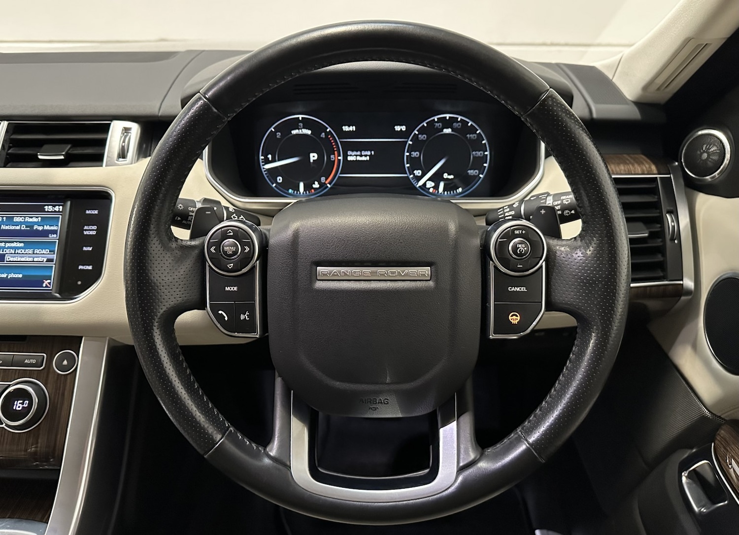 Used Land Rover Range Rover Sport 2014 for sale - 76821631: Photo 16