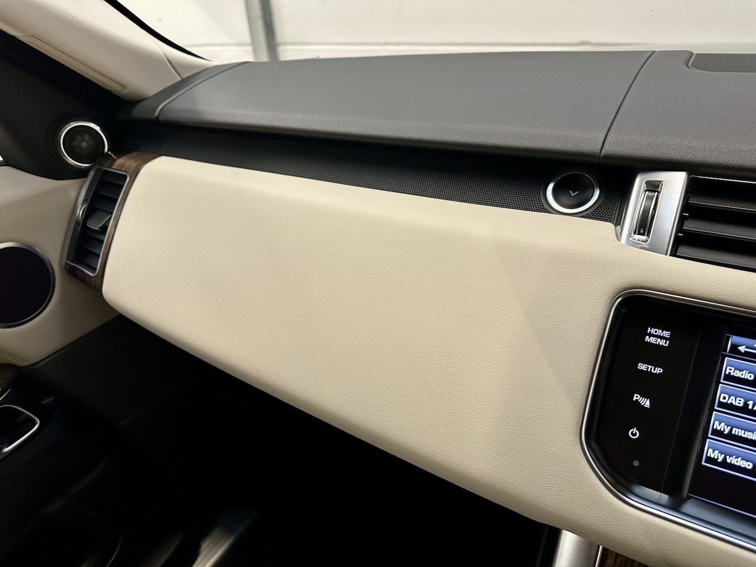 Used Land Rover Range Rover Sport 2014 for sale - 76821631: Photo 39