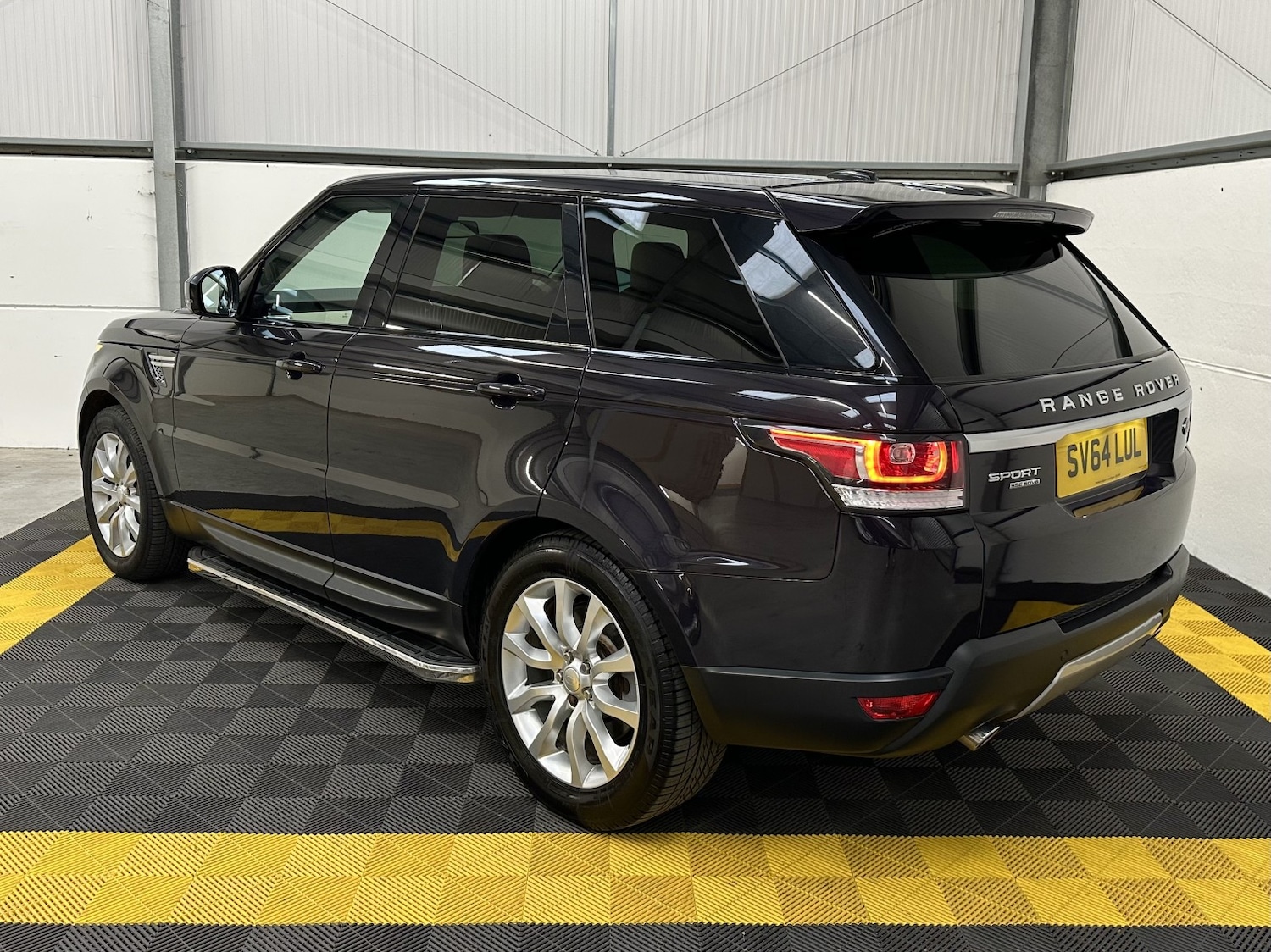 Used Land Rover Range Rover Sport 2014 for sale - 76821631: Photo 6