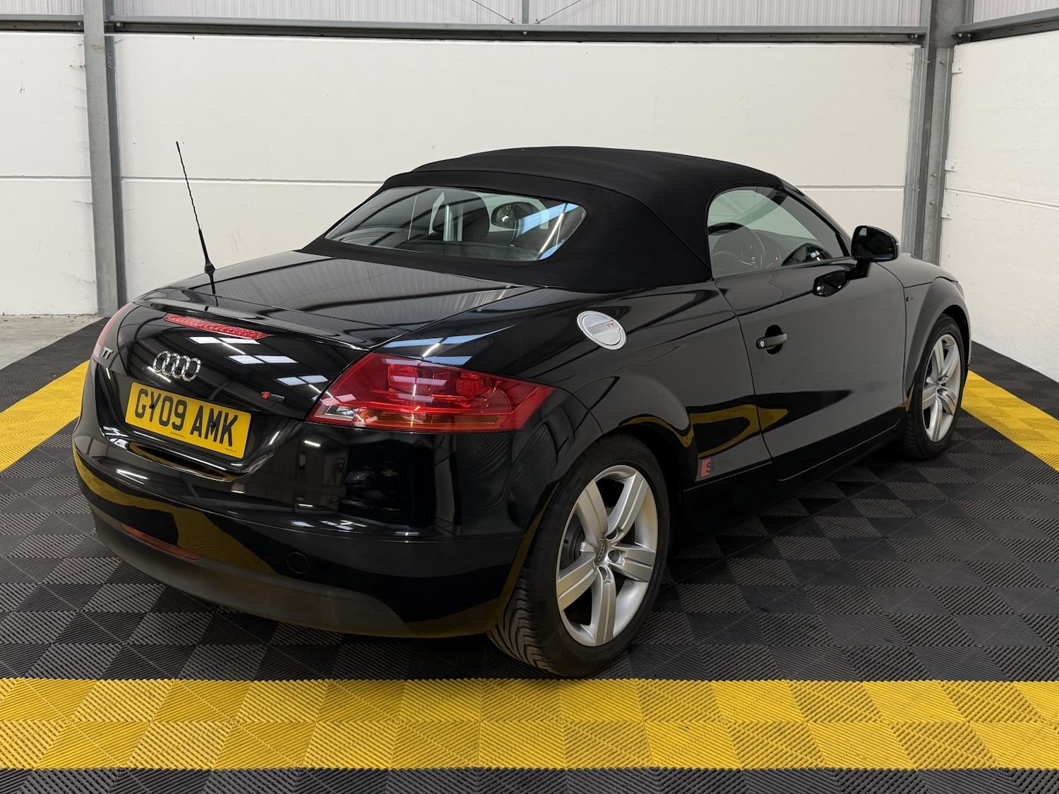 Used Audi TT 2009 for sale - 76924413: Photo 14