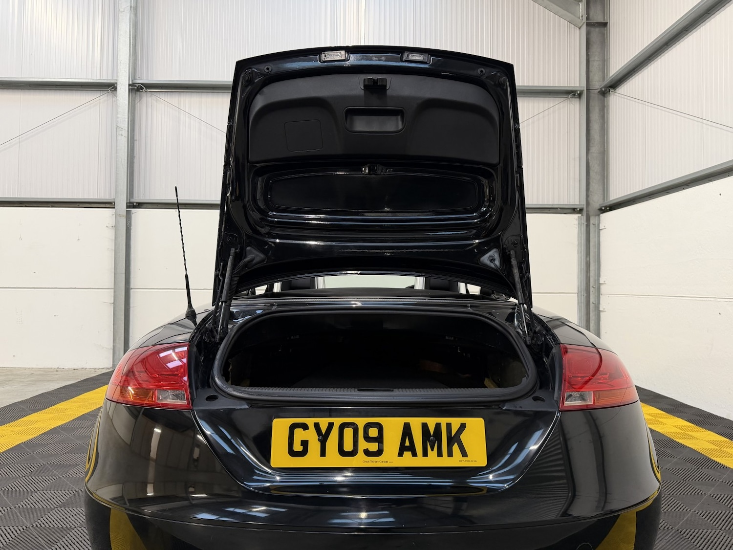 Used Audi TT 2009 for sale - 76924413: Photo 33