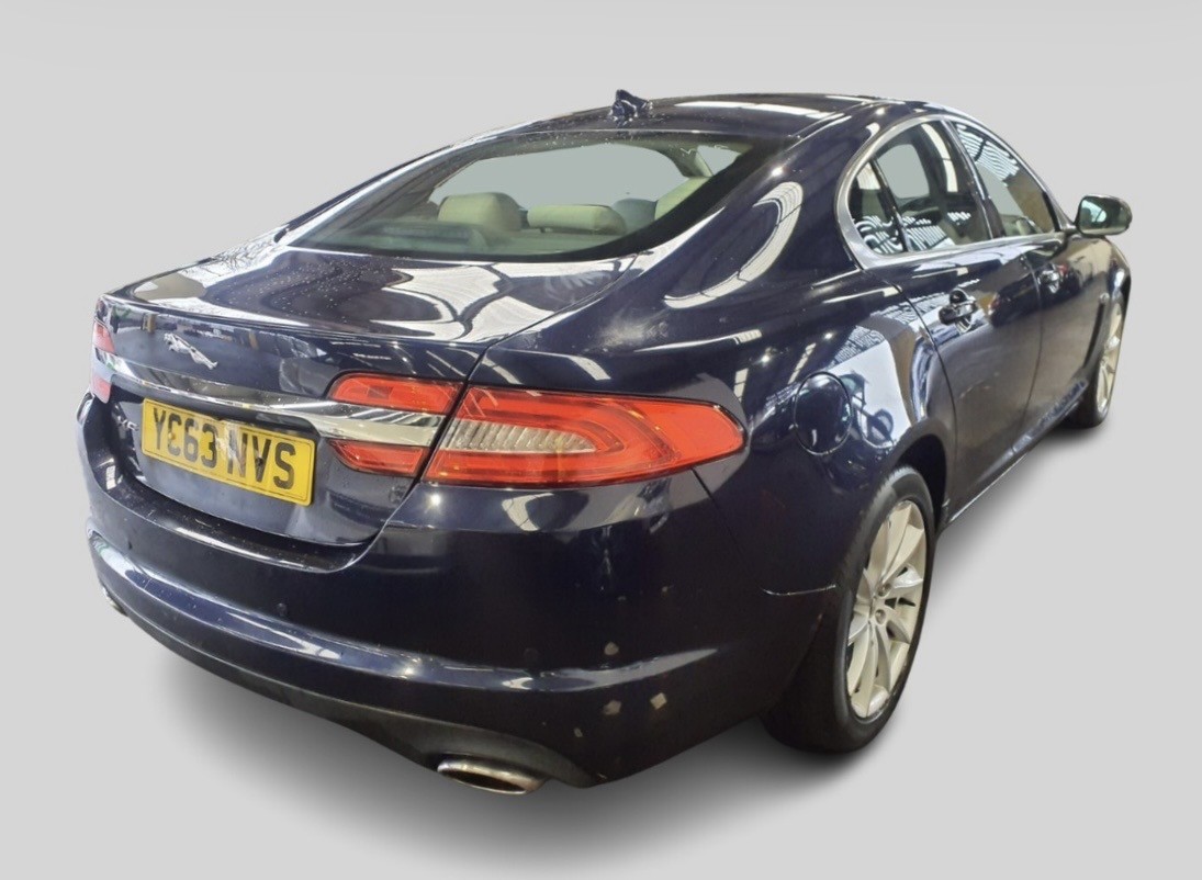 Used Jaguar XF 2013 for sale - 77258570: Photo 4