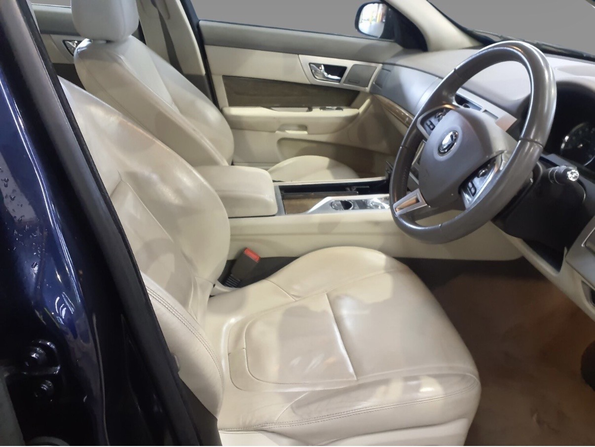 Used Jaguar XF 2013 for sale - 77258570: Photo 7