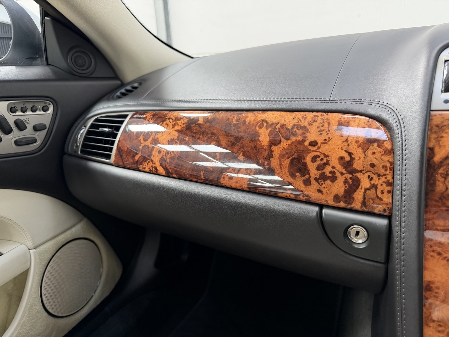 Used Jaguar XKR 2007 for sale - 77336257: Photo 21