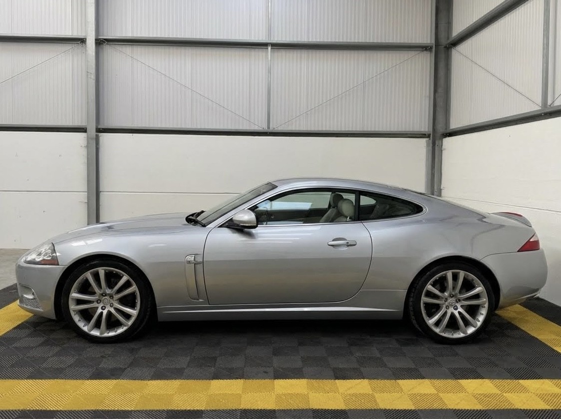 Used Jaguar XKR 2007 for sale - 77336257: Photo 5