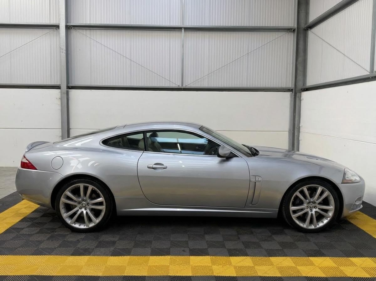 Used Jaguar XKR 2007 for sale - 77336257: Photo 9