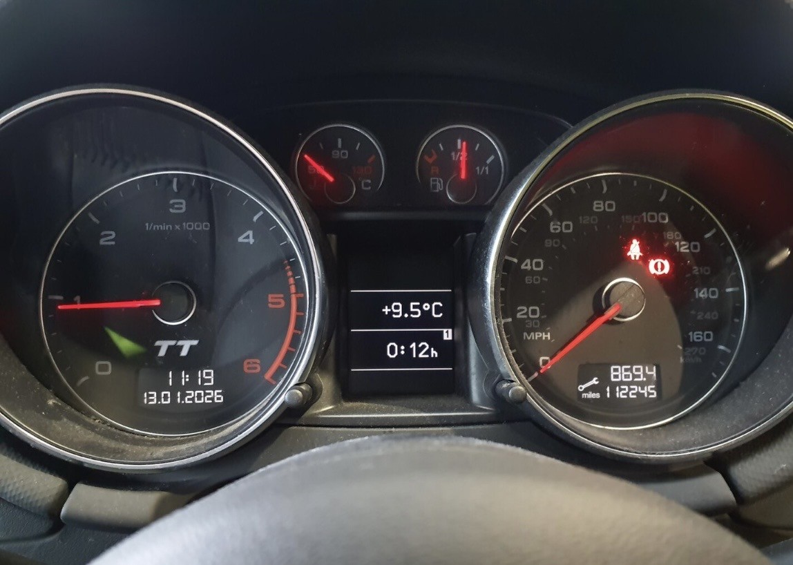 Used Audi TT 2010 for sale - 77258541: Photo 6