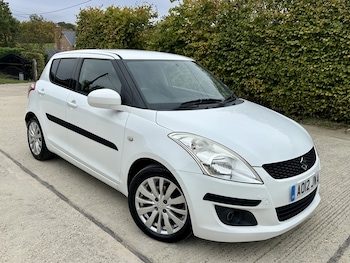 Used Suzuki Swift 2012 for sale - 76821633: Photo