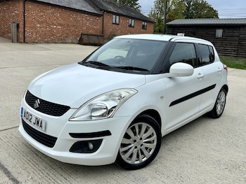 Used Suzuki Swift 2012 for sale - 76821633: Photo
