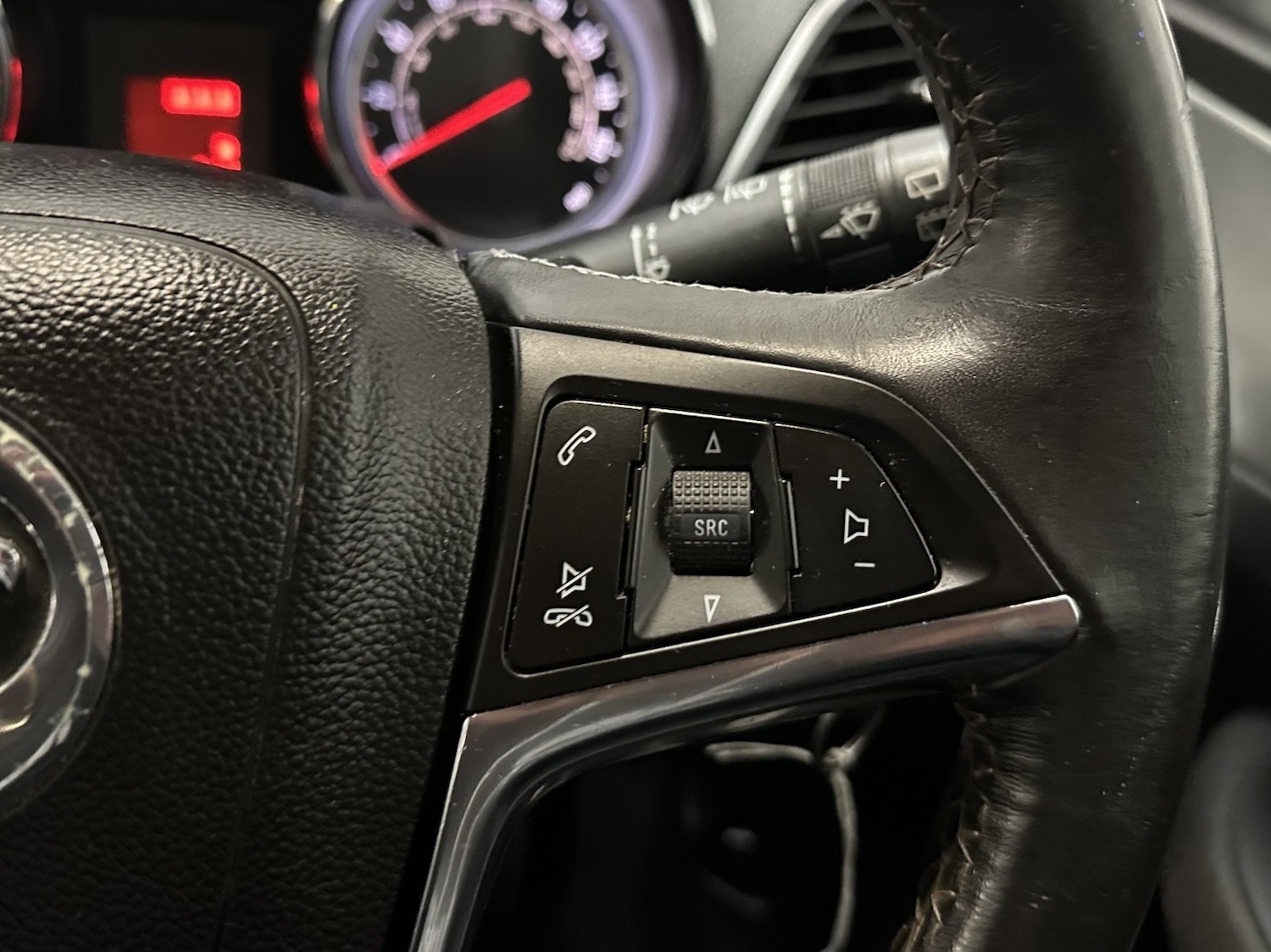 Used Vauxhall Mokka 2013 for sale - 76986842: Photo 24