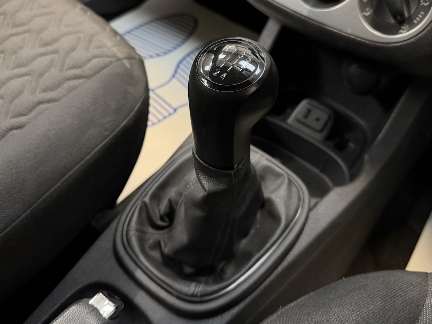 Used Vauxhall Corsa 2013 for sale - 77154457: Photo 21