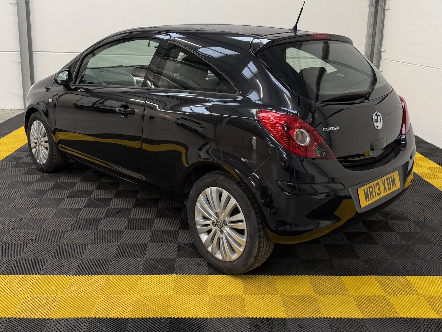 Used Vauxhall Corsa 2013 for sale - 77154457: Photo 6