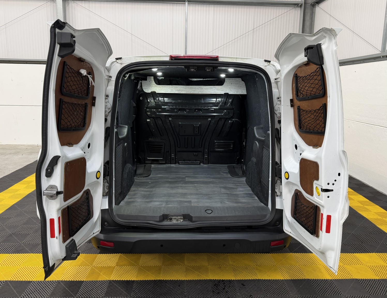 Used Ford Transit Connect 2018 for sale - 77154426: Photo 21