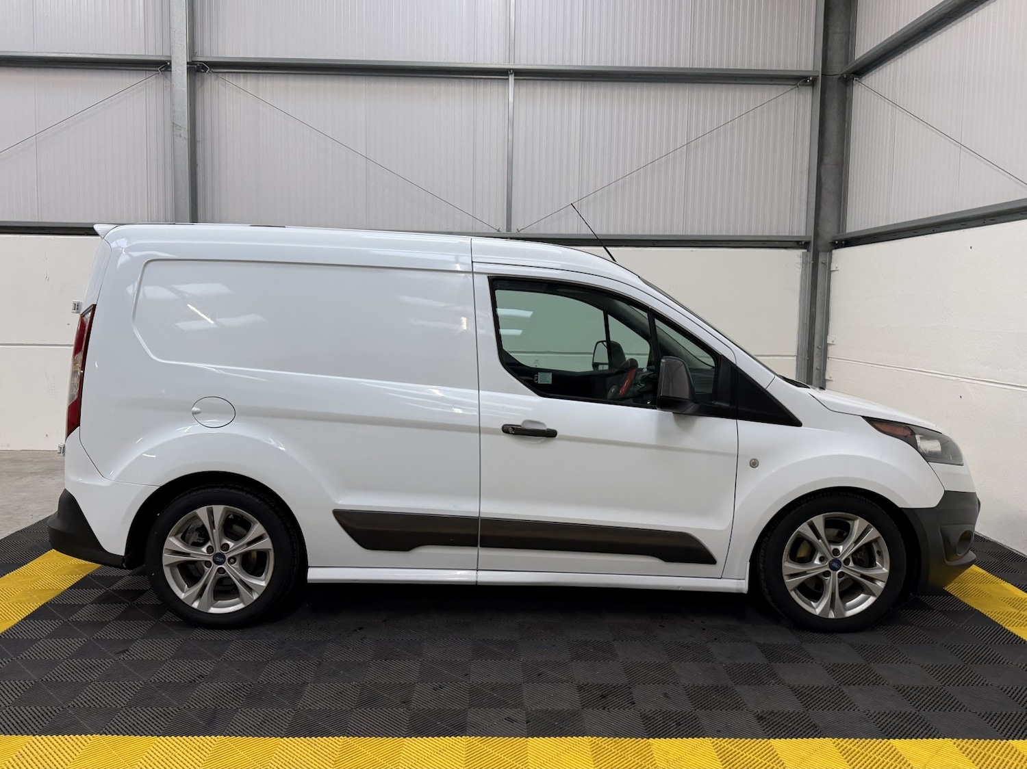 Used Ford Transit Connect 2018 for sale - 77154426: Photo 9